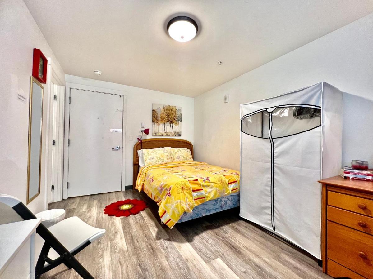 Micro Studio Apartment 10 Minutes Walk To University Of Washington 시애틀 외부 사진